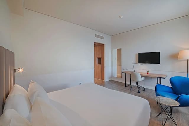 NH Napoli Panorama-家庭房 (Sea View, 3 Adults + 1 Child)-2