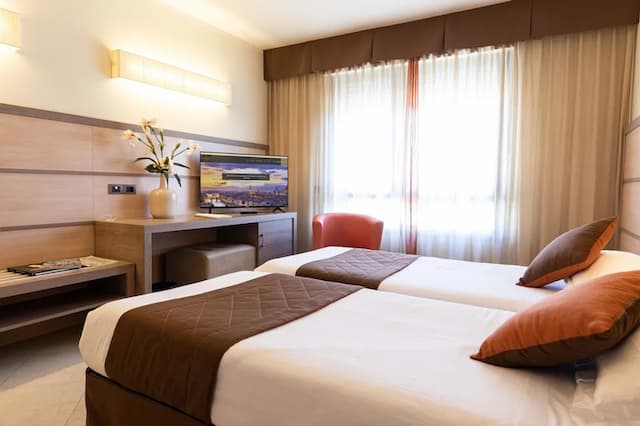 尼爾酒店-Camera Standard con letto matrimoniale-7