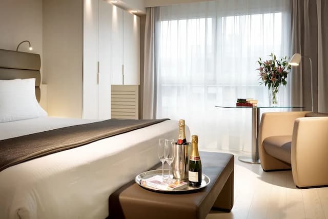 Eurostars Book Hotel-标准双人房或双床房-4