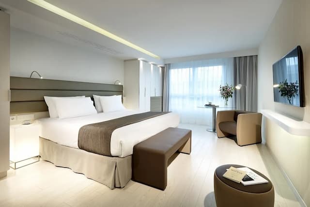 Eurostars Book Hotel-标准双人房或双床房-5