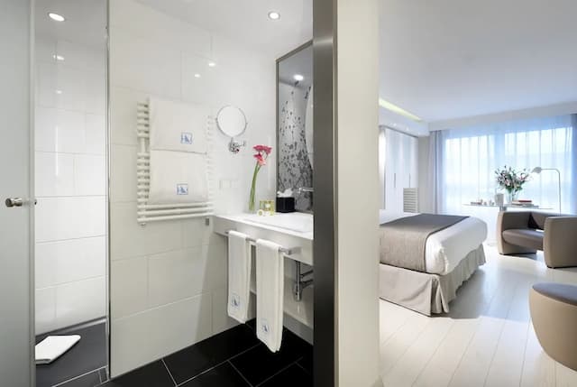 Eurostars Book Hotel-标准双人房或双床房-6