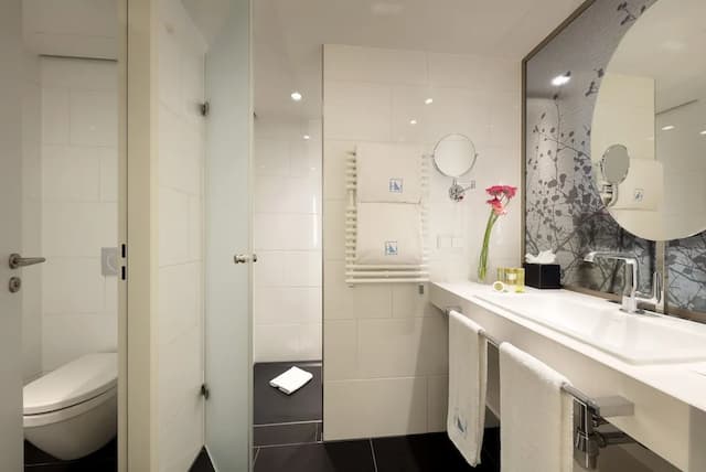 Eurostars Book Hotel-标准双人房或双床房-7