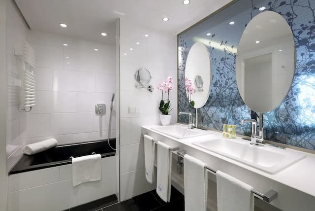 Eurostars Book Hotel-小型套房-6