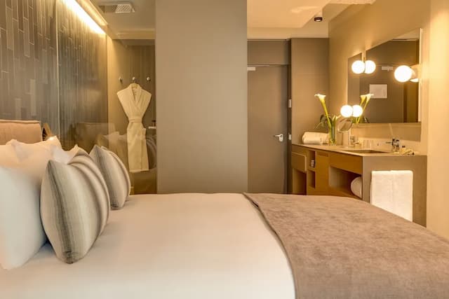 Ohla Eixample-高级双人房-3