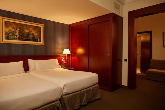 El Avenida Palace Hotel-Executive Twin Room, Multiple Beds-1