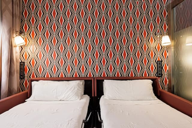 호텔 론다 레셉스-디럭스 쿼드룸-10