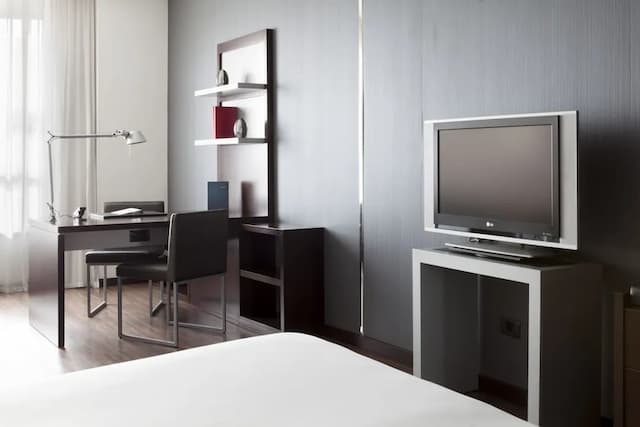 科斯拉達機場萬豪 AC 飯店-高級客房, 1 張特大雙人床-7