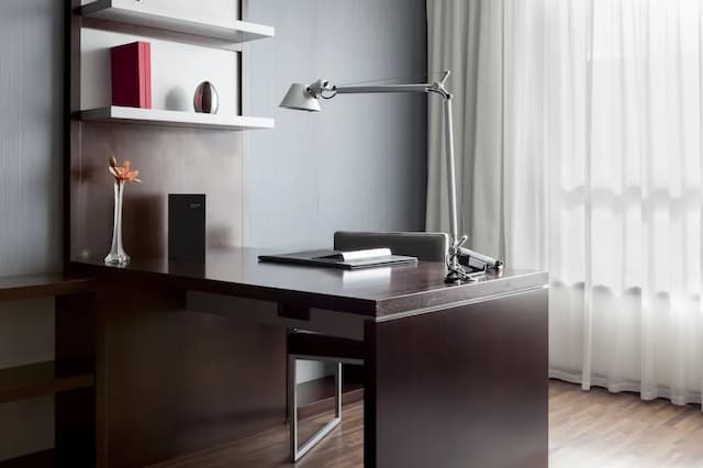 科斯拉達機場萬豪 AC 飯店-高級客房, 1 張特大雙人床-8