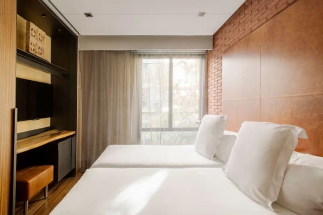 Hotel Granados 83, a member of Preferred Hotels & Resorts-Standard Double or Twin Room-4