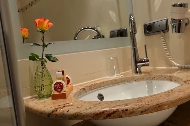 Hotel Torbräu-Single Room-7