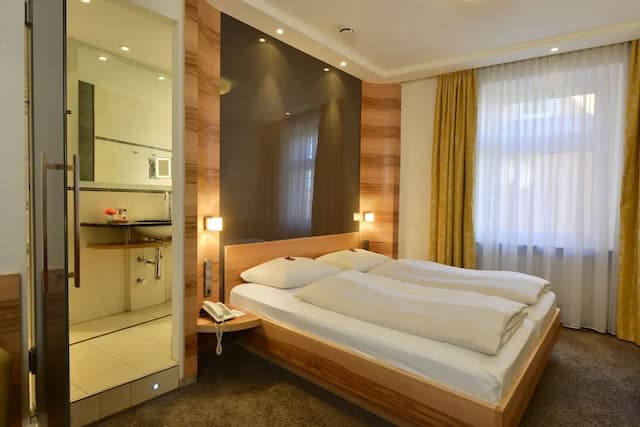 Hotel Torbräu-Double Room-8