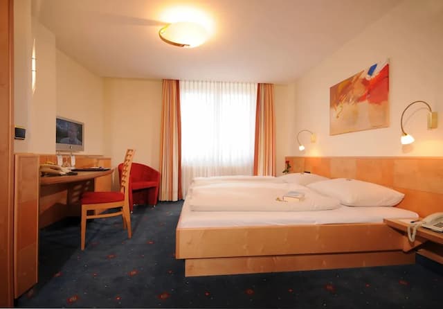 Hotel Torbräu-Double Room-3