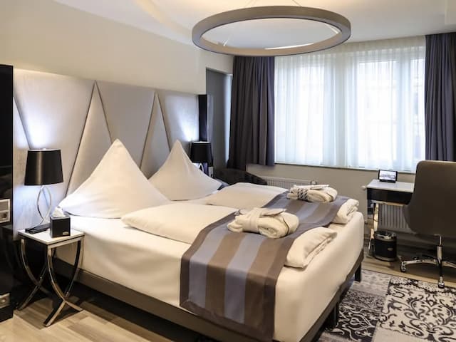 Mercure Hotel Kaiserhof Frankfurt City Center-Privilege, Twin Room, Multiple Beds-9