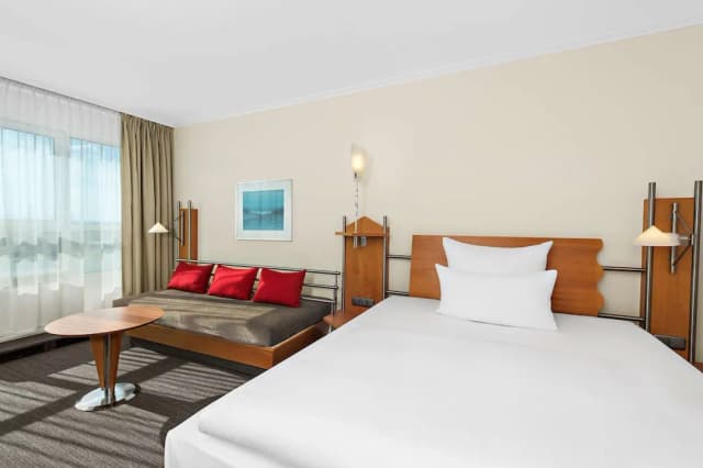 NH マンハイム - フィールンハイム-スタンダード ルーム (Double Room with two beds 2Ad+1Ch)-4