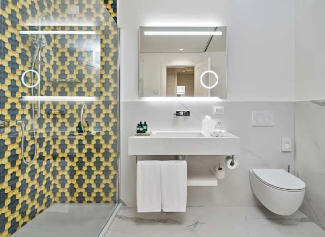 힐튼 큐리오 컬렉션, 드 보나르트 나폴리-디럭스룸, 킹사이즈침대 1개, 바다 전망-5