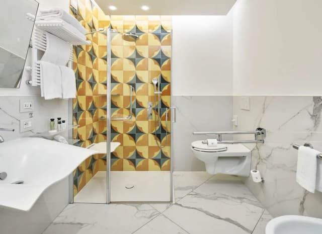 힐튼 큐리오 컬렉션, 드 보나르트 나폴리-룸, 킹사이즈침대 1개, 장애인 지원-7