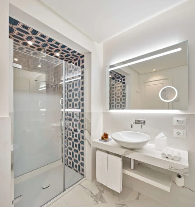 힐튼 큐리오 컬렉션, 드 보나르트 나폴리-슈피리어룸, 킹사이즈침대 1개-6