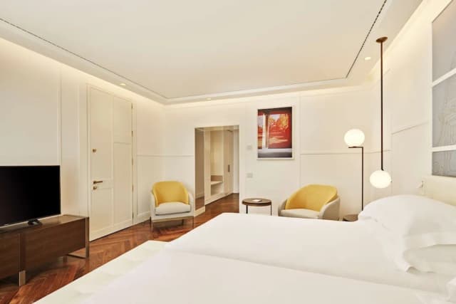 힐튼 큐리오 컬렉션, 드 보나르트 나폴리-슈피리어룸, 싱글침대 2개-2