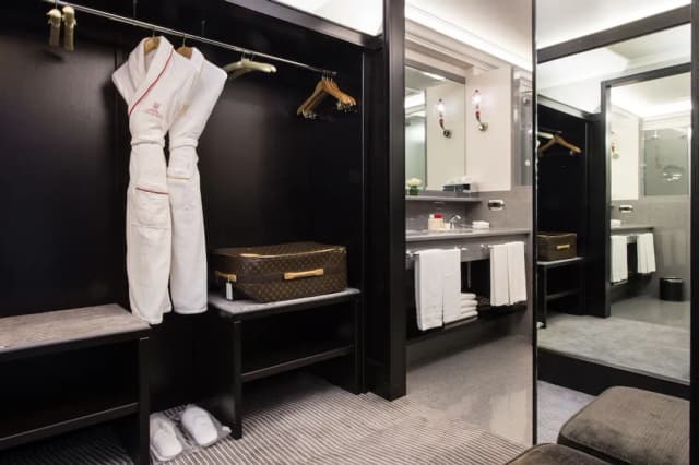 아슬레르 로마-디럭스룸-3