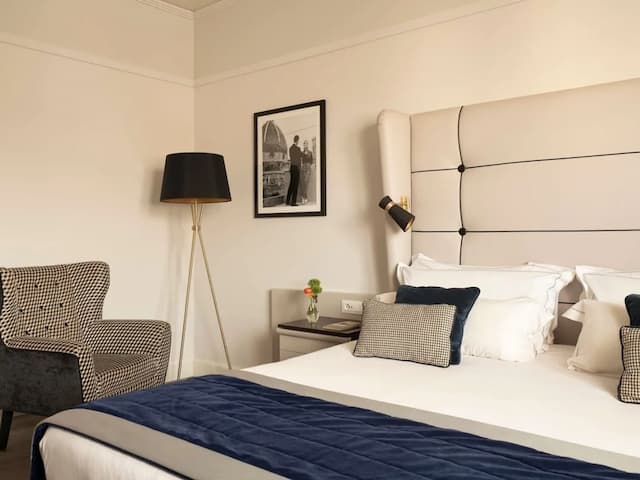 瑟雷塔尼美憬閣酒店-高級客房, 1 張加大雙人床-3