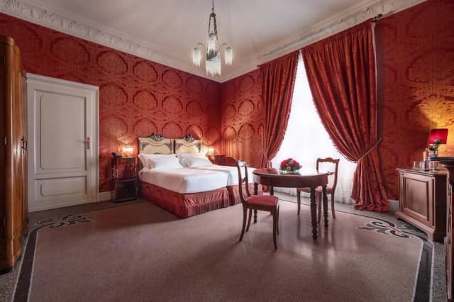 洛迦諾飯店-豪華雙人房-7