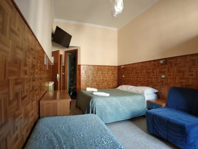 卡雷西飯店-三人房, 私人浴室-5