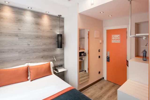 Catalonia Mikado-Single Room-2