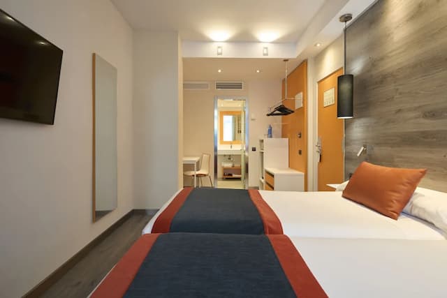 Catalonia Mikado-Premium Double Room-3