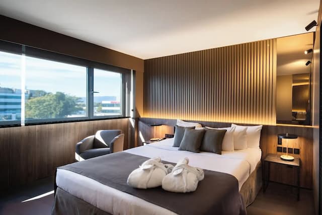 바르셀로나 에어포트 호텔-디럭스룸-4