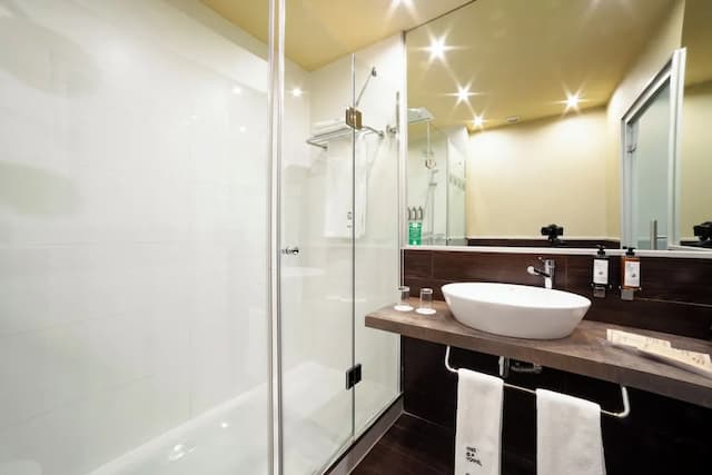 Petit Palace Boquería Garden-四人房-5