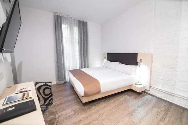 Petit Palace Boquería Garden-公寓 (4 People)-3