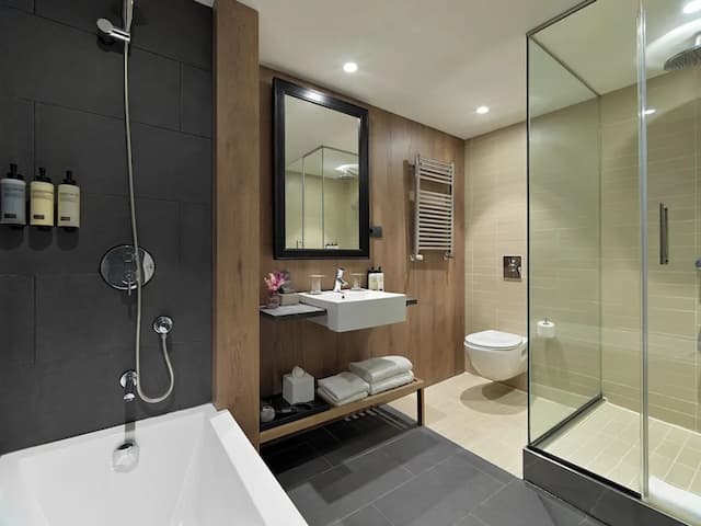 H10 Casanova-高级三人房 (Deluxe)-5