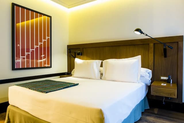Only YOU Hotel Atocha-Deluxe Double Room-2