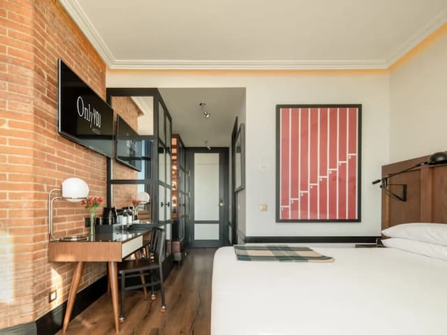 Only YOU Hotel Atocha-Premium Double Room Single Use-5
