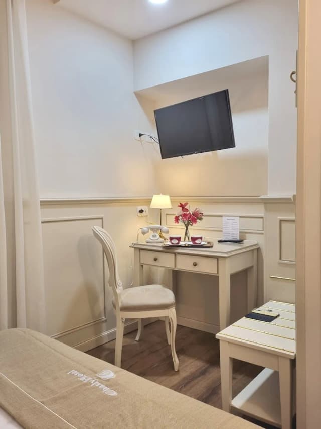 查理飯店-雙人或雙床房-7