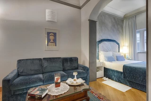Rivoli Boutique Hotel-Premium Triple Room-3