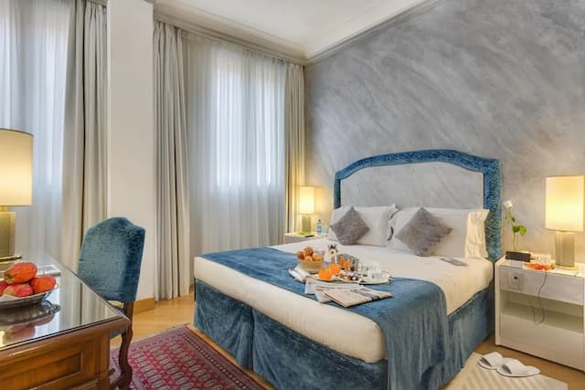 Rivoli Boutique Hotel-Comfort Double Room-1