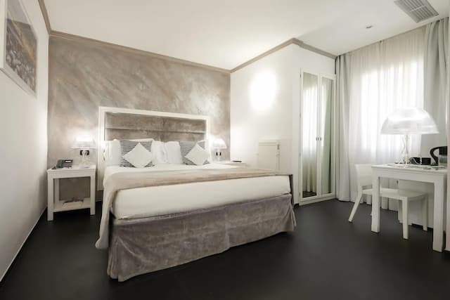Rivoli Boutique Hotel-Premium Room-5