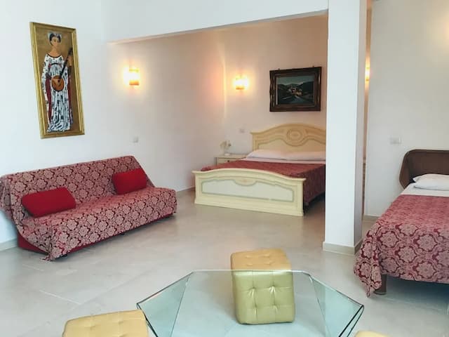 朱莉埃塔瑪羅密歐飯店-四人房-2