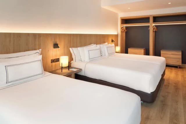 Melia Madrid Barajas-Triple Room-3