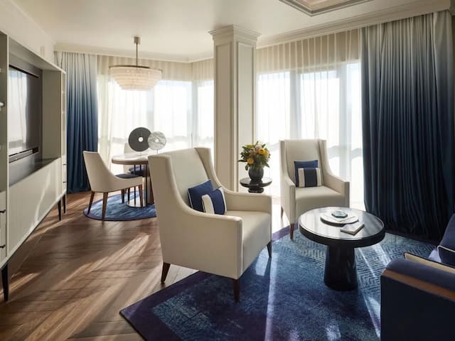 Sofitel Barcelona Skipper-Prestige Suite, 1 King Bed.-4