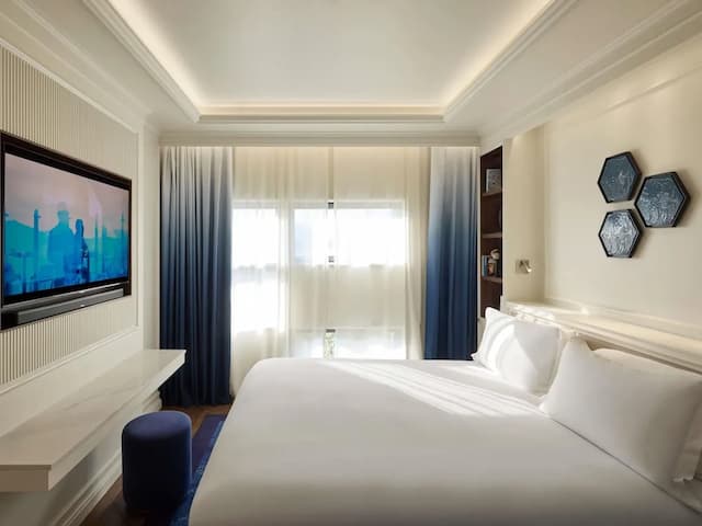 Sofitel Barcelona Skipper-Prestige Suite, 1 King Bed.-1