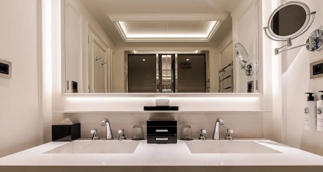 Sofitel Barcelona Skipper-Superior Room, 1 Queen Bed, City View-3