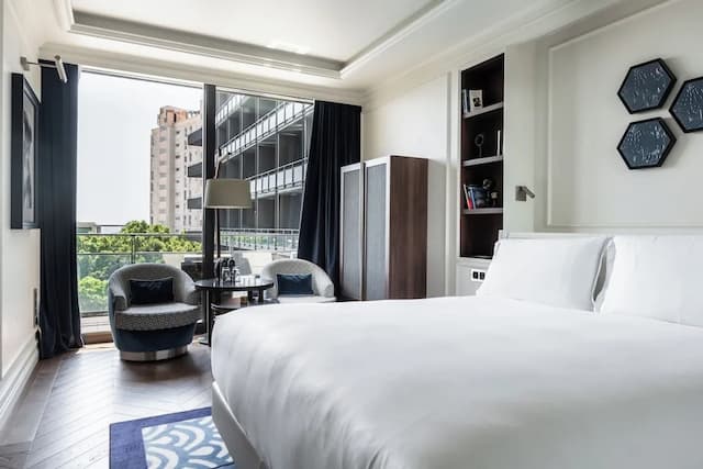 Sofitel Barcelona Skipper-Luxury Room, 2 Twin Beds, Balcony (Garden view)-4