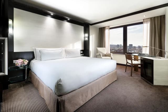 Melia Barcelona Sarrià-The Level Room-1