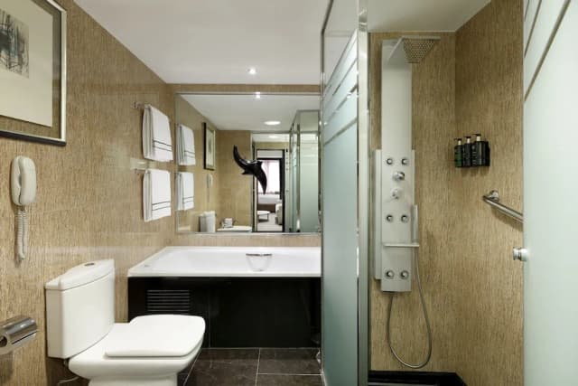Melia Barcelona Sarrià-The Level Junior Suite-6