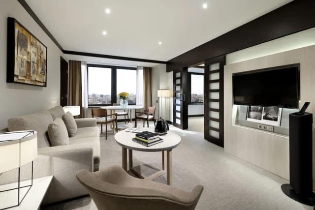 Melia Barcelona Sarrià-The Level Suite-4
