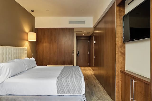 Catalonia Ramblas-高级双人房（单人入住）, 露台 (and private pool)-5