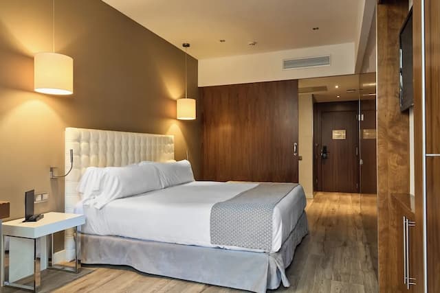 Catalonia Ramblas-高级双人房（单人入住）, 露台 (and private pool)-3