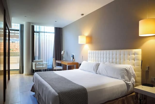 Catalonia Ramblas-高级房, 露台 (and private pool - for 2 persons)-1